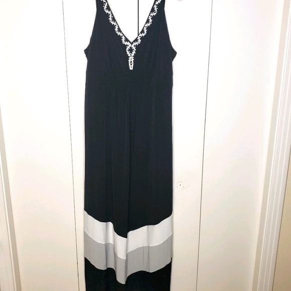 Style & Co Black Maxi Dress with White Beading - Picture 1 of 10